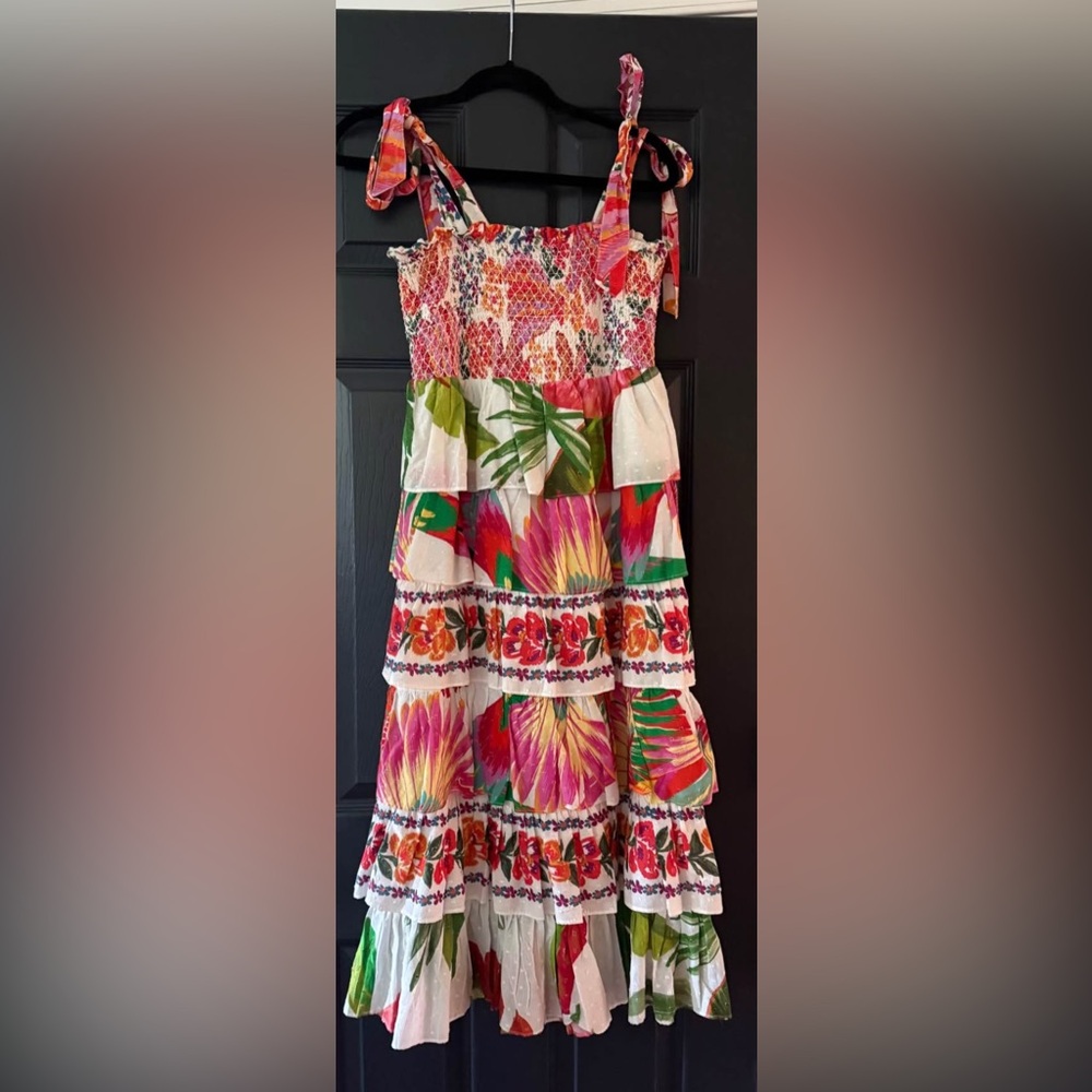 Farm Rio Dress Super Fun! medium. Like new!